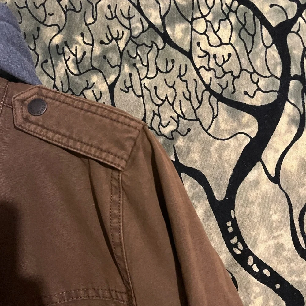 NWT Levi’s Washed Cotton Quilt-Lined Trucker Jacket - Picture 12 of 16